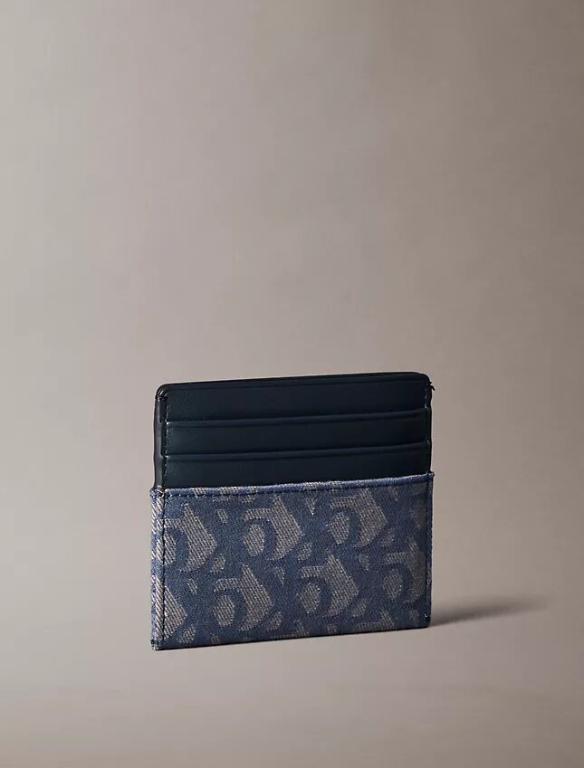 Portacarte con monogramma su tutta la superficie Portacarte con monogramma su tutta la superficie