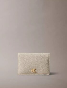 Portacarte con patta Monogram minimal