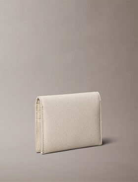 Portacarte con patta Monogram minimal