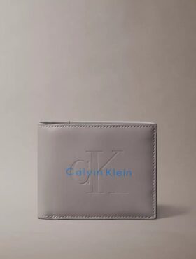 Portafoglio bifold Monologo goffrato con portamonete Portafoglio bifold Monologo goffrato con portamonete
