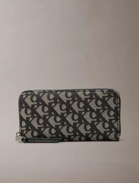 Portafoglio lungo con zip e Monogram su tutta la superficie