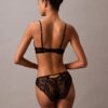Reggiseno Push-Up a balconcino in pizzo floreale nero CK Black Reggiseno Push-Up a balconcino in pizzo floreale nero CK Black