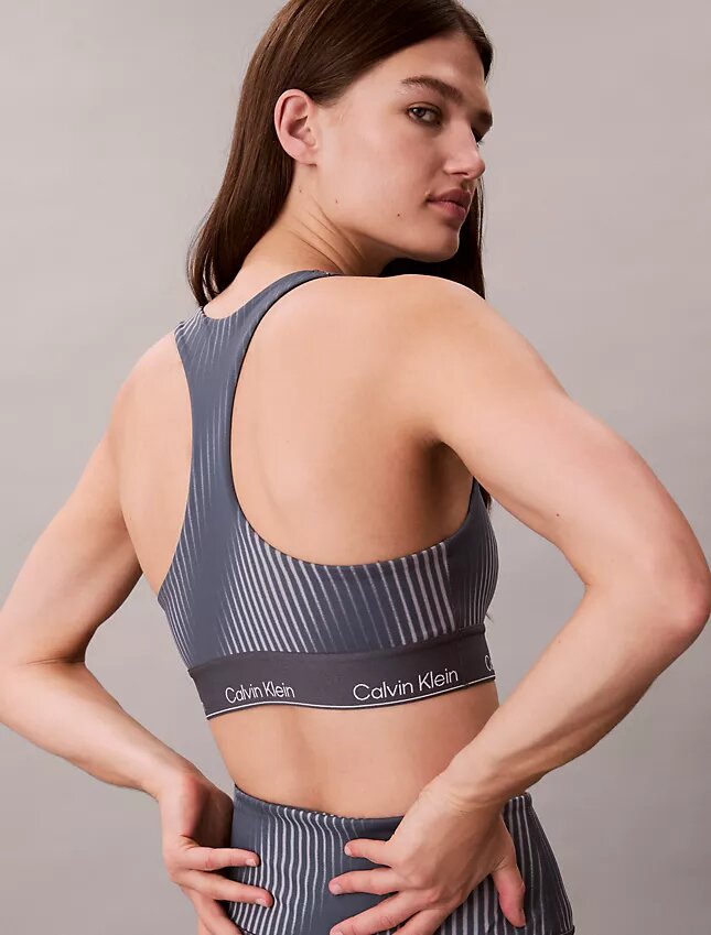 Reggiseno sportivo a dorso a vogatore con stampa sportiva moderna, per attività a medio impatto Reggiseno sportivo a dorso a vogatore con stampa sportiva moderna, per attività a medio impatto