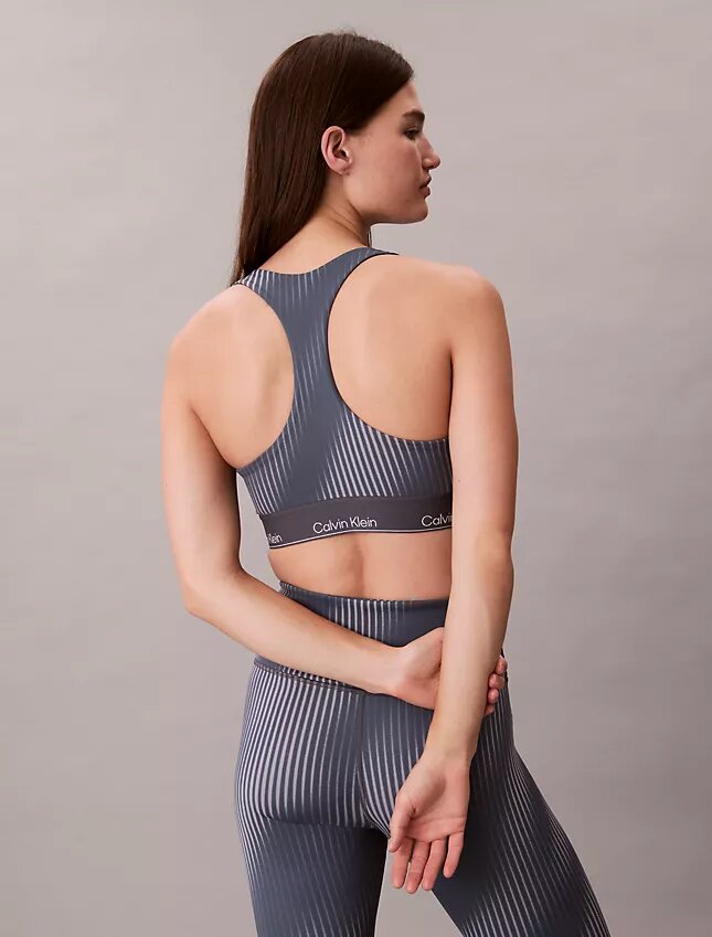 Reggiseno sportivo a dorso a vogatore con stampa sportiva moderna, per attività a medio impatto Reggiseno sportivo a dorso a vogatore con stampa sportiva moderna, per attività a medio impatto