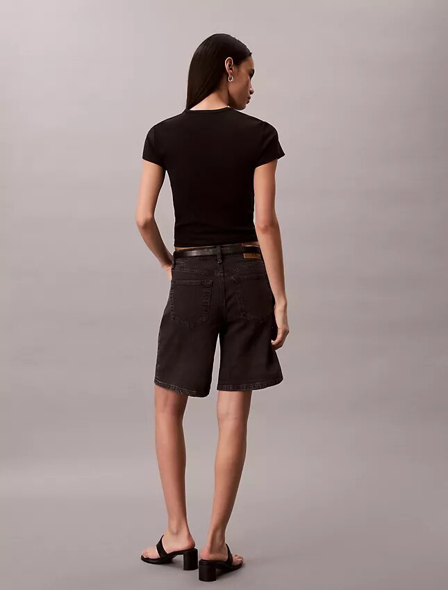 Shorts in Denim A-line con orlo arrotolato Shorts in Denim A-line con orlo arrotolato
