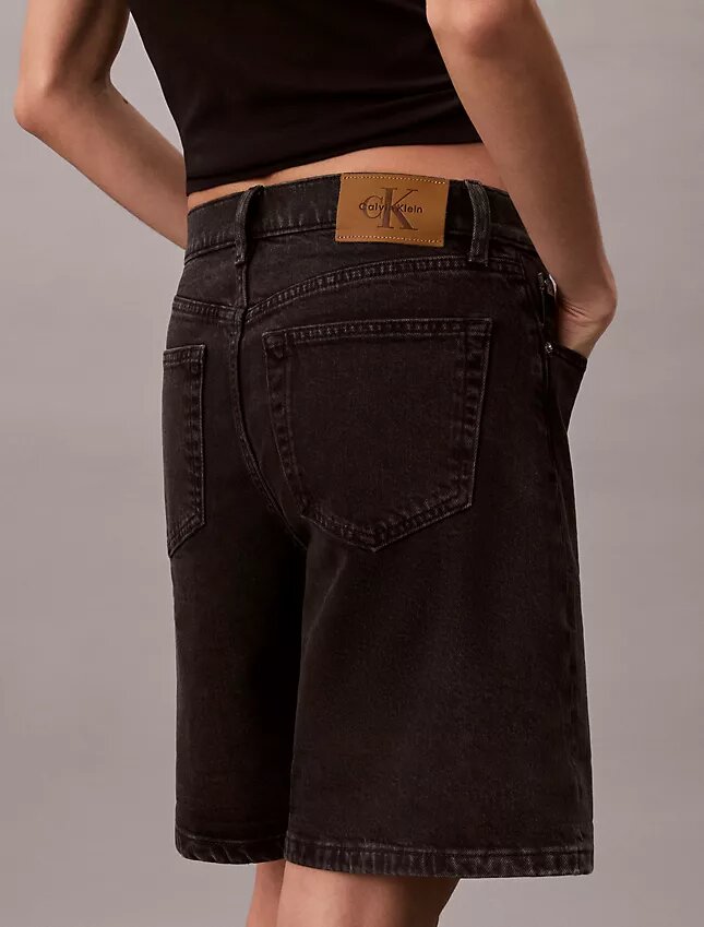 Shorts in Denim A-line con orlo arrotolato Shorts in Denim A-line con orlo arrotolato