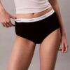 Slip a vita alta in cotone elasticizzato a costine Slip a vita alta in cotone elasticizzato a costine