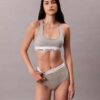 Slip a vita alta in cotone elasticizzato a costine Slip a vita alta in cotone elasticizzato a costine