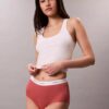 Slip a vita alta in cotone elasticizzato a costine Slip a vita alta in cotone elasticizzato a costine