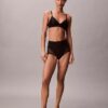 Slip in pizzo elasticizzato sensuale Slip in pizzo elasticizzato sensuale