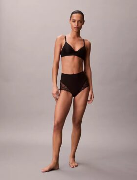 Slip in pizzo elasticizzato sensuale