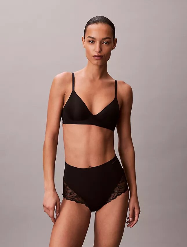 Slip in pizzo elasticizzato sensuale Slip in pizzo elasticizzato sensuale