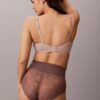 Slip sensuale in pizzo elasticizzato