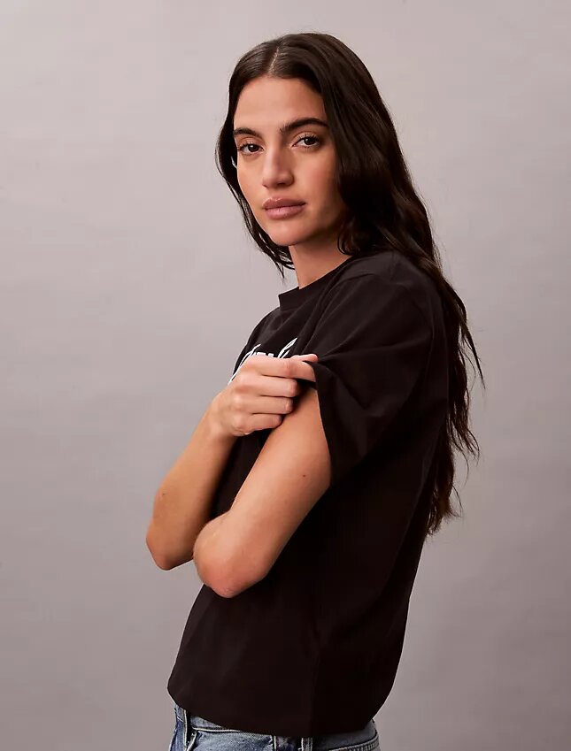 T-shirt boxy con logo in rilievo T-shirt boxy con logo in rilievo