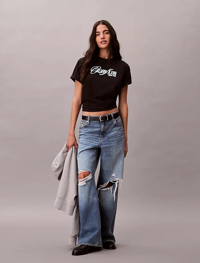 T-shirt boxy con logo in rilievo T-shirt boxy con logo in rilievo