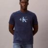 T-shirt classica a righe con grafica Monologo T-shirt classica a righe con grafica Monologo