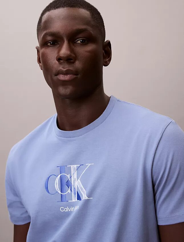 T-shirt classica con grafica a doppio Monogram T-shirt classica con grafica a doppio Monogram