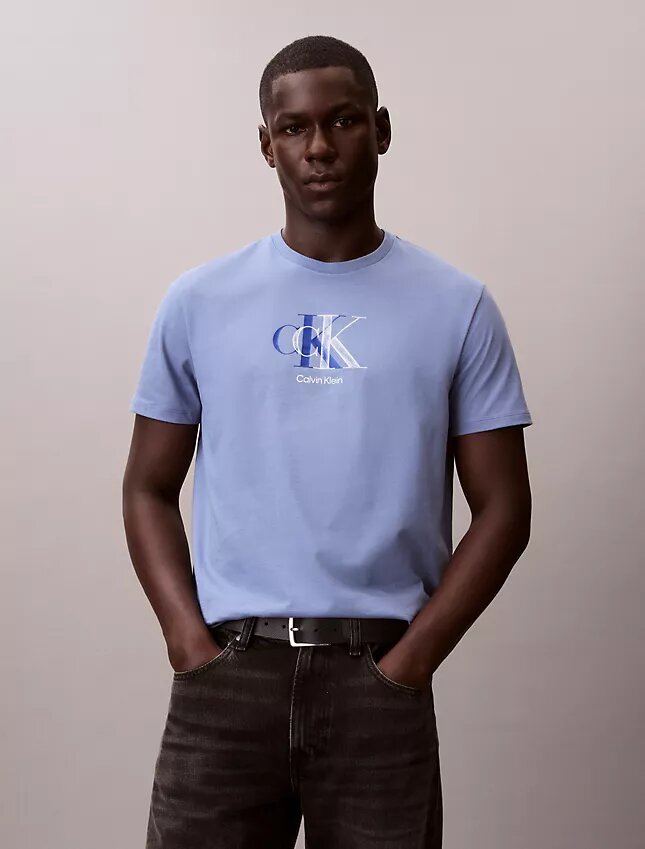T-shirt classica con grafica a doppio Monogram T-shirt classica con grafica a doppio Monogram