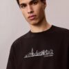 T-shirt classica con grafica City Skyline T-shirt classica con grafica City Skyline
