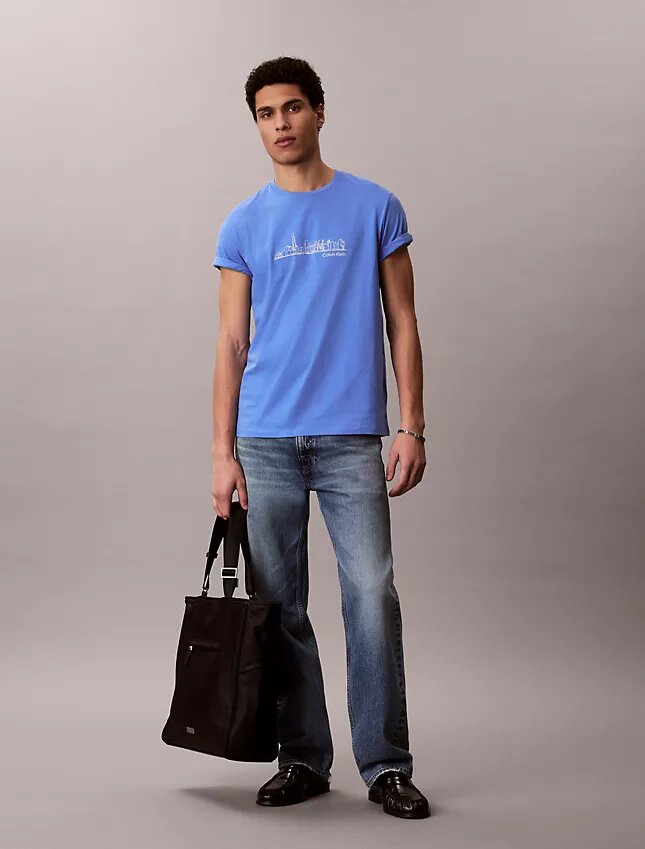 T-shirt classica con grafica City Skyline T-shirt classica con grafica City Skyline