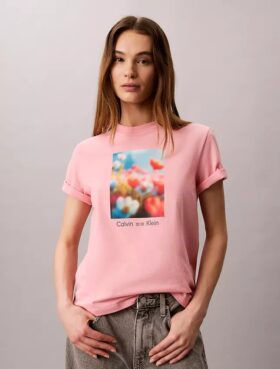 T-shirt classica con grafica floreale