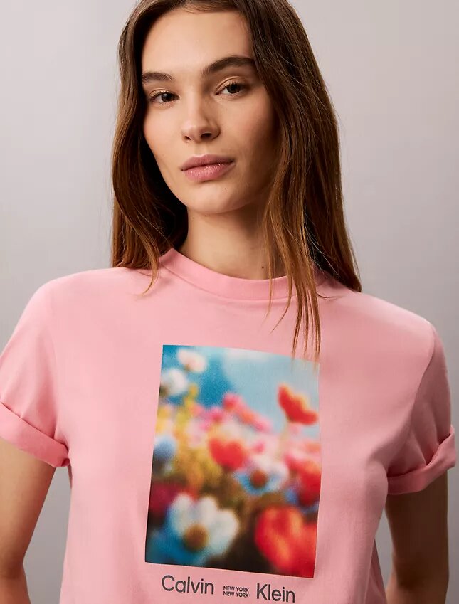 T-shirt classica con grafica floreale T-shirt classica con grafica floreale