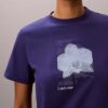 T-shirt classica con grafica floreale sfocata T-shirt classica con grafica floreale sfocata