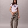 T-shirt classica con grafica floreale sfocata T-shirt classica con grafica floreale sfocata