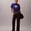 T-shirt classica con grafica floreale sfocata T-shirt classica con grafica floreale sfocata