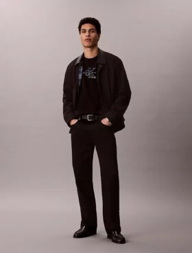 T-shirt classica con grafica Monogram Line