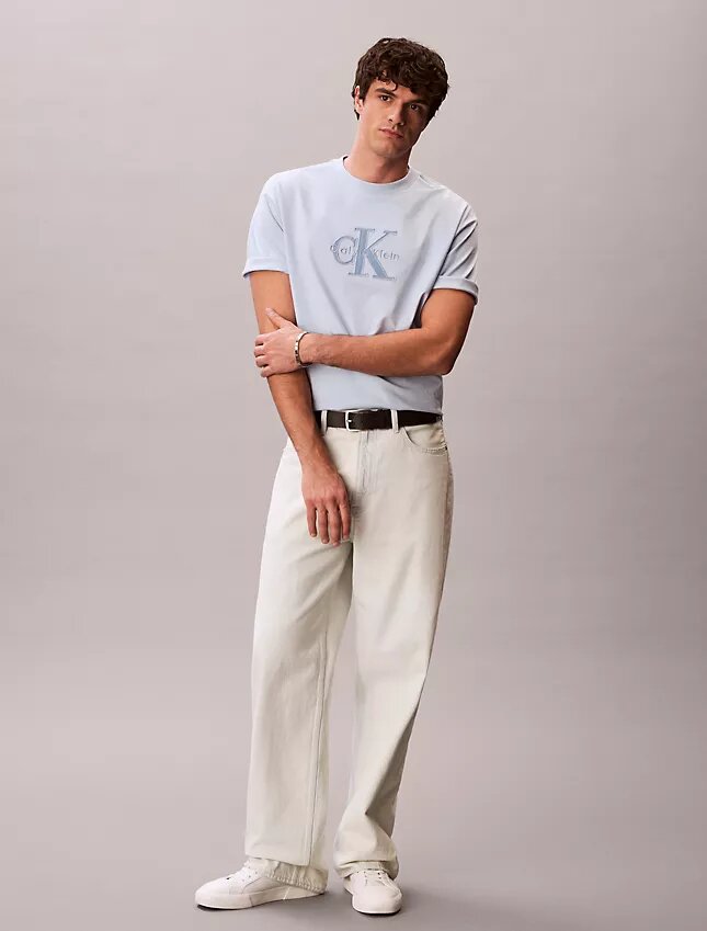T-shirt classica con grafica Monologo T-shirt classica con grafica Monologo