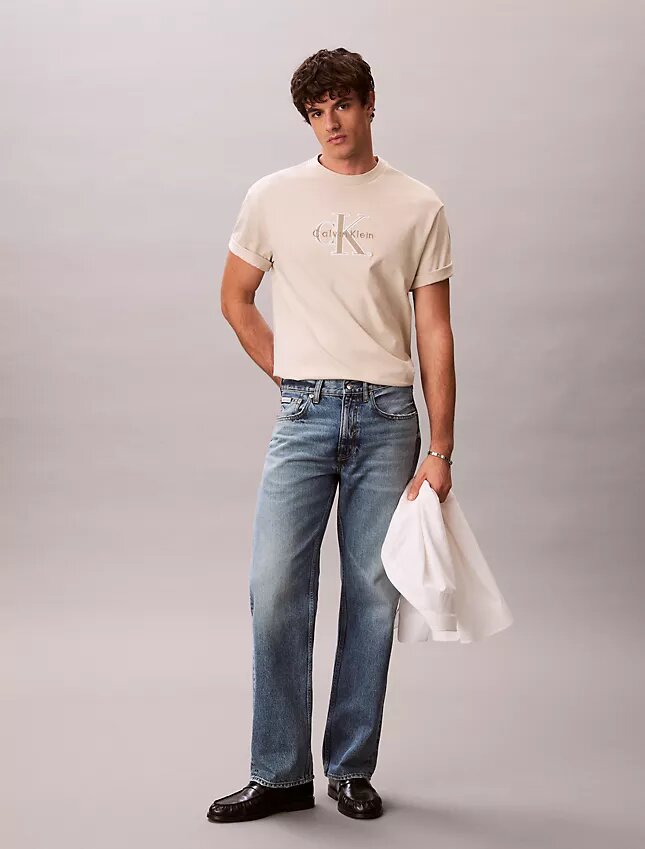 T-shirt classica con grafica Monologo T-shirt classica con grafica Monologo