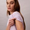 T-shirt classica con grafica Script Monologo T-shirt classica con grafica Script Monologo