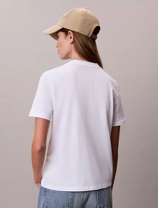 T-shirt classica con grafica Script Monologo T-shirt classica con grafica Script Monologo