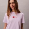 T-shirt classica con logo a cuore T-shirt classica con logo a cuore