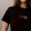 T-shirt classica con logo a cuore T-shirt classica con logo a cuore