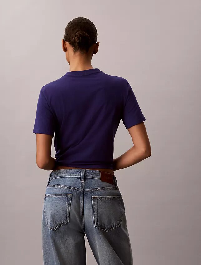 T-shirt classica con logo a cuore T-shirt classica con logo a cuore