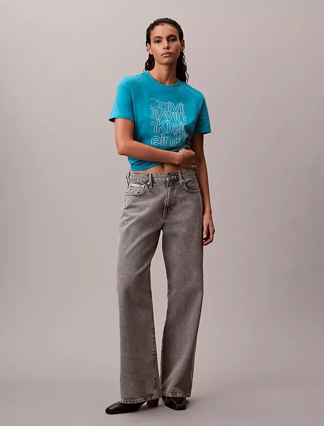 T-shirt classica con logo glitterato T-shirt classica con logo glitterato