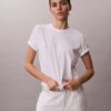 T-shirt classica con logo in caratteri script su tutta la superficie T-shirt classica con logo in caratteri script su tutta la superficie