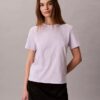 T-shirt classica con logo in caratteri script su tutta la superficie T-shirt classica con logo in caratteri script su tutta la superficie