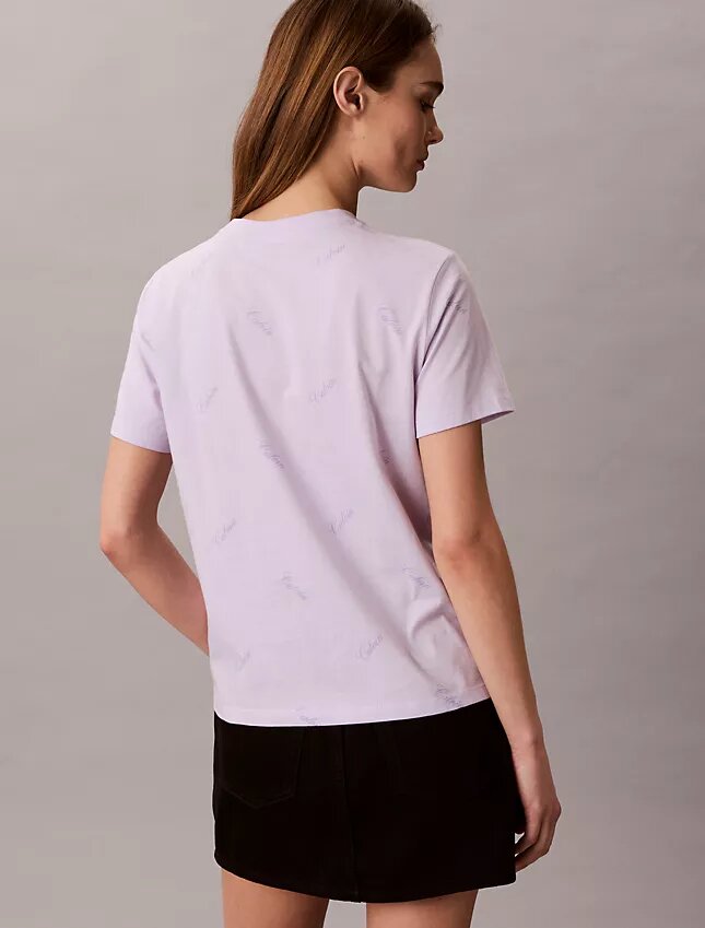 T-shirt classica con logo in caratteri script su tutta la superficie T-shirt classica con logo in caratteri script su tutta la superficie