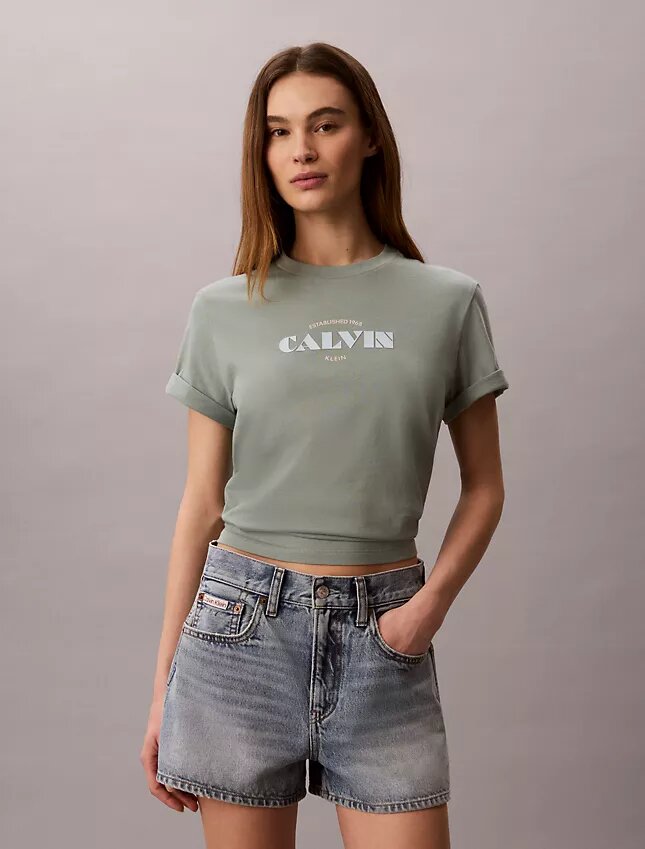 T-shirt classica con logo in grassetto T-shirt classica con logo in grassetto