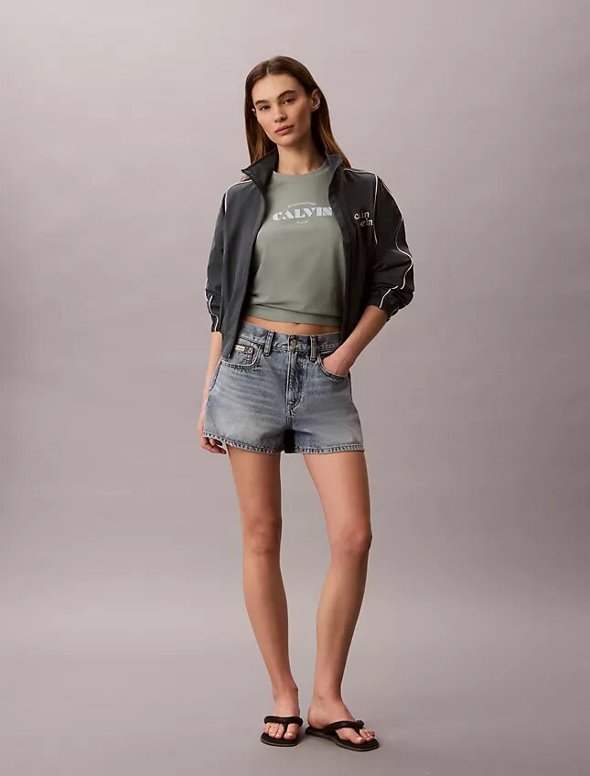 T-shirt classica con logo in grassetto T-shirt classica con logo in grassetto