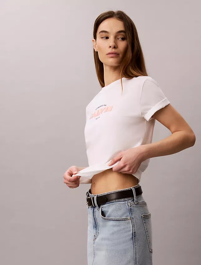 T-shirt classica con logo in grassetto T-shirt classica con logo in grassetto
