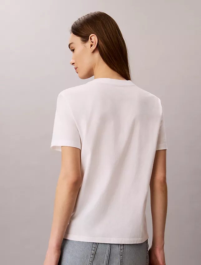 T-shirt classica con logo in grassetto T-shirt classica con logo in grassetto