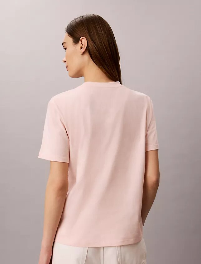 T-shirt classica con logo in grassetto T-shirt classica con logo in grassetto