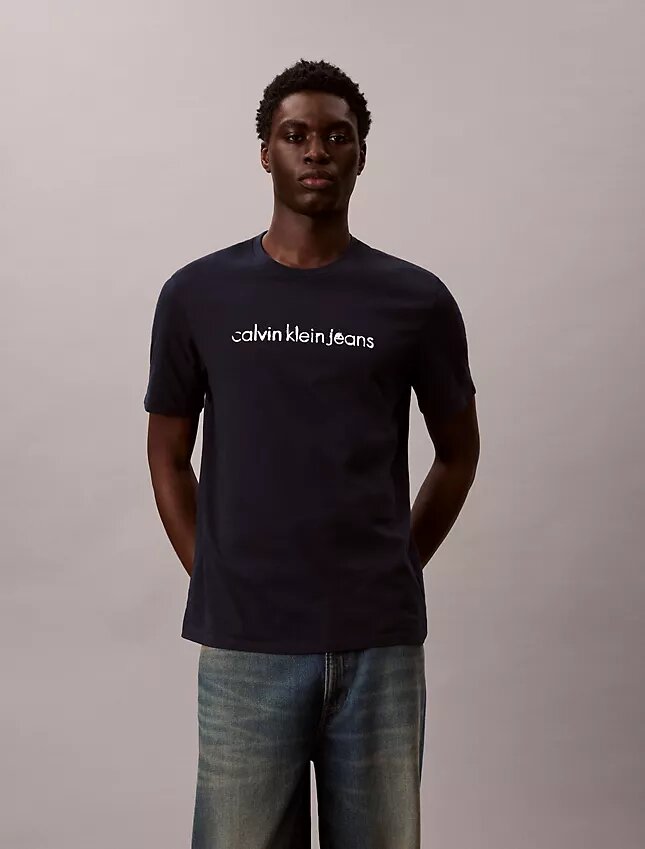 T-shirt classica con logo in minuscolo T-shirt classica con logo in minuscolo