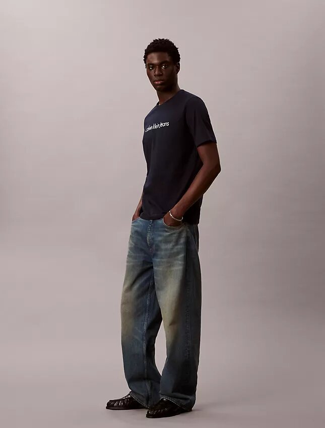 T-shirt classica con logo in minuscolo T-shirt classica con logo in minuscolo