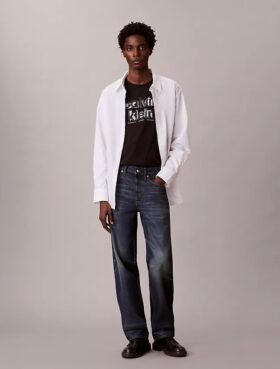 T-shirt classica con logo in ombreggiatura