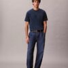 T-shirt classica con logo in rilievo T-shirt classica con logo in rilievo